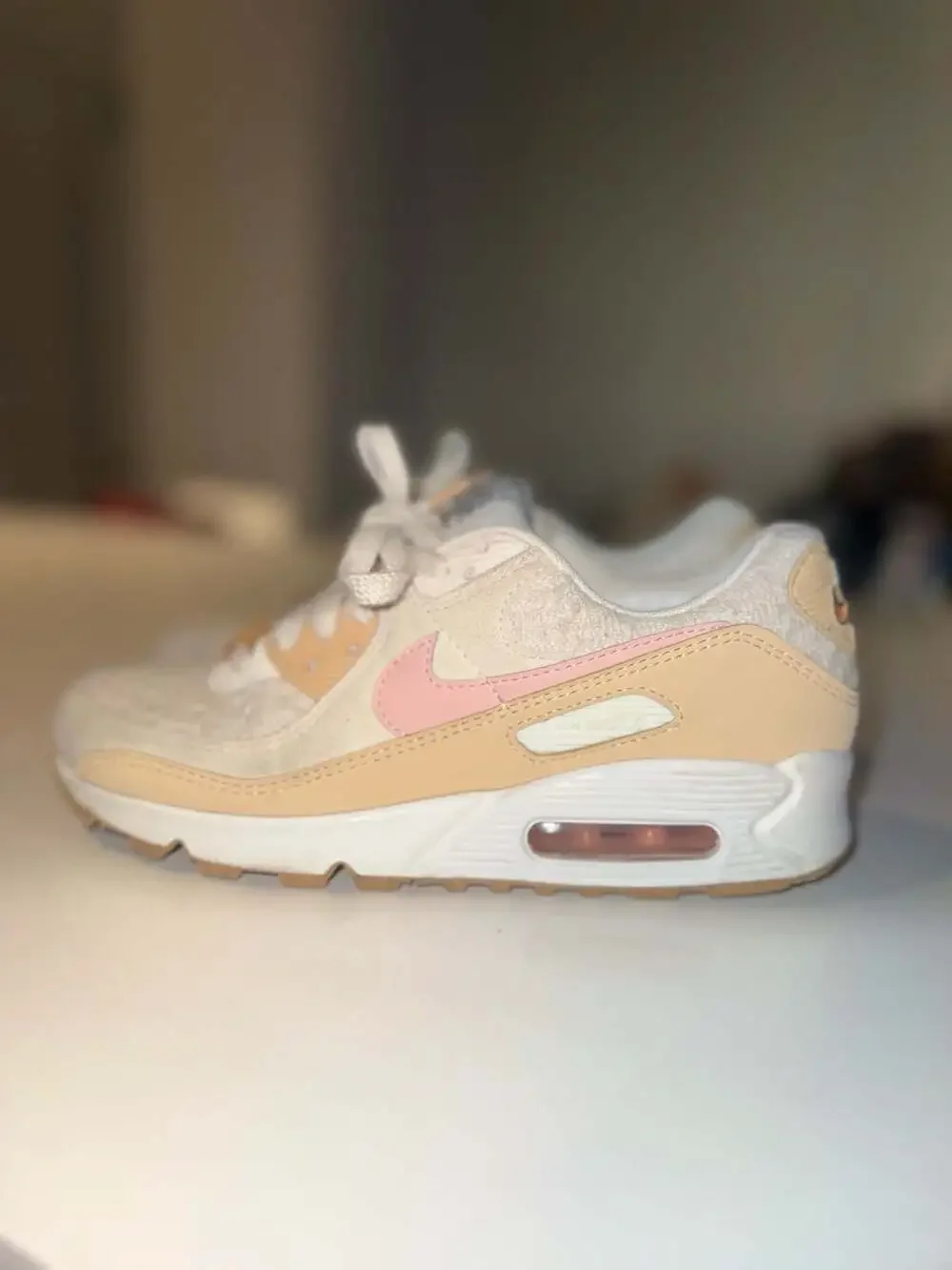 Nike Air Max 90 Sun Club Sneakers